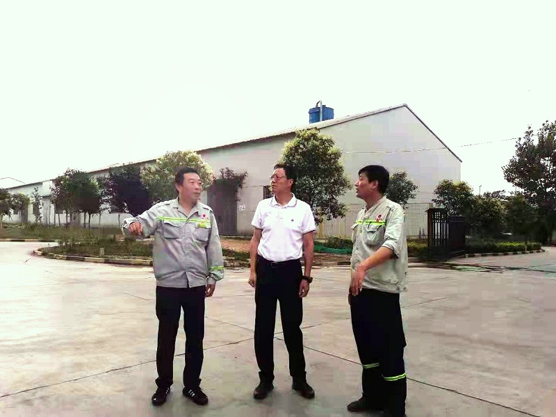 生態(tài)水泥公司黨委書記、董事長張超暉深入富平公司調(diào)研指導工作