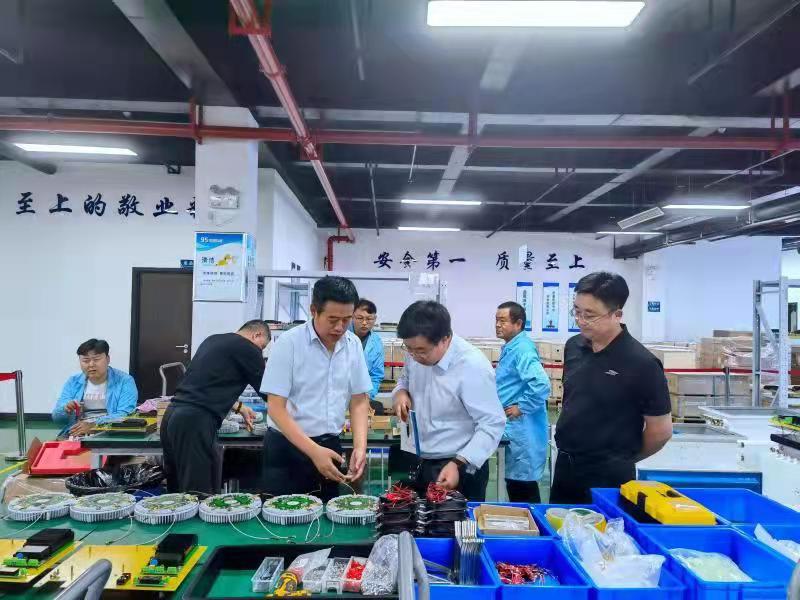 生態(tài)公司黨委副書記、總經(jīng)理周紅深入智引公司調(diào)研指導(dǎo)工作