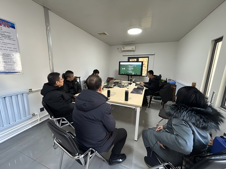 國興資本運(yùn)營公司黨委副書記樊明偉帶隊(duì)慰問天津測(cè)繪院薊州山區(qū)無人機(jī)森林防火項(xiàng)目