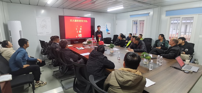 黃陵循環(huán)建材公司邀請黃陵縣消防大隊(duì)組織開展消防安全知識專題培訓(xùn)